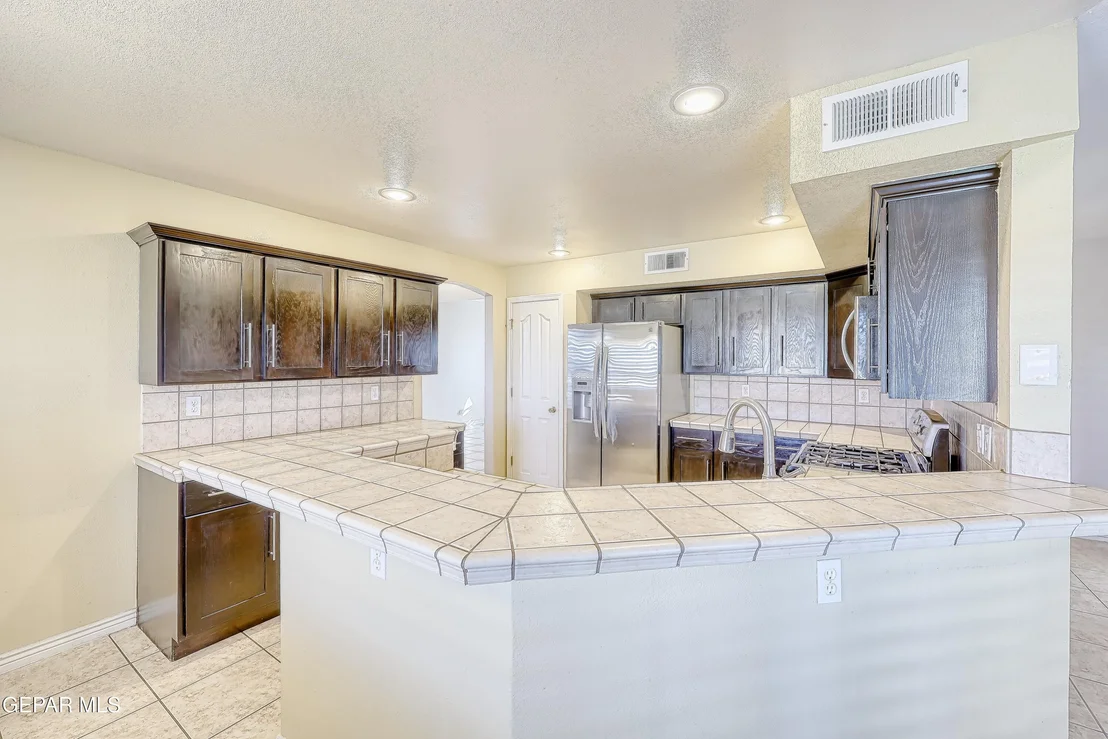 Photo of 409 EMERALD BLUFF Drive