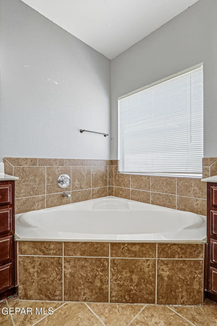 Photo of 331 EMERALD WOODS Street