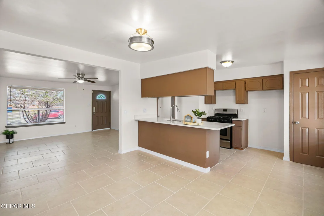 Photo of 8282 VALLE PLACIDO Drive