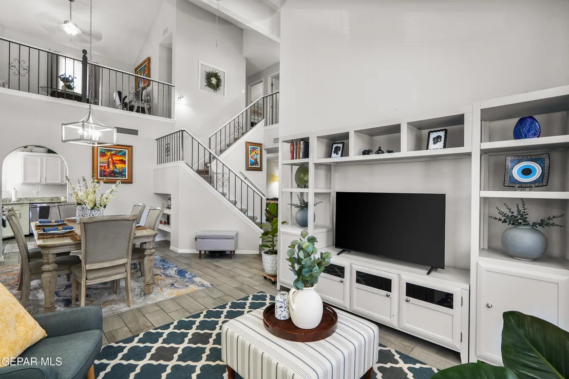 Photo of 2905 CAMARENA Place