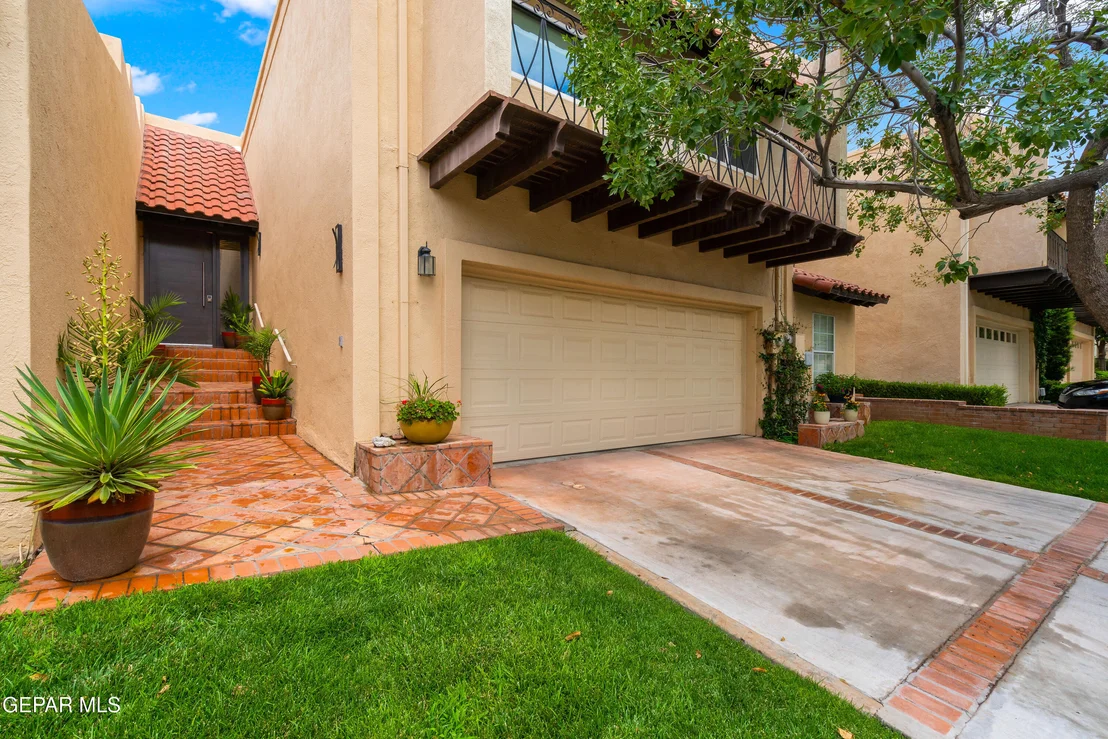 Photo of Unit 21 at 6006 Balcones Court