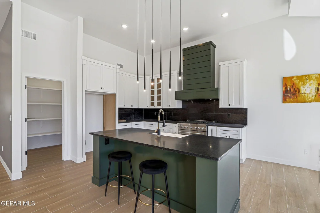 Photo of 5440 Dougallan Lane