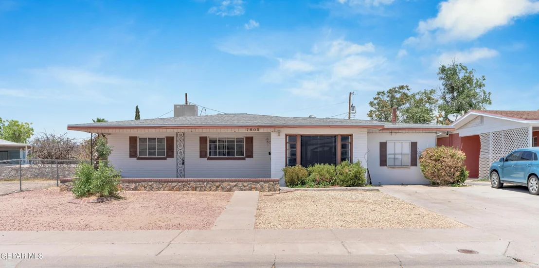 Photo of 7605 Parkland Drive