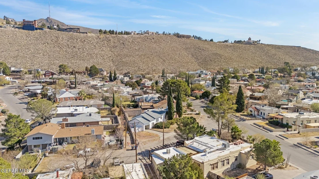 Photo of 1101 MESITA Drive