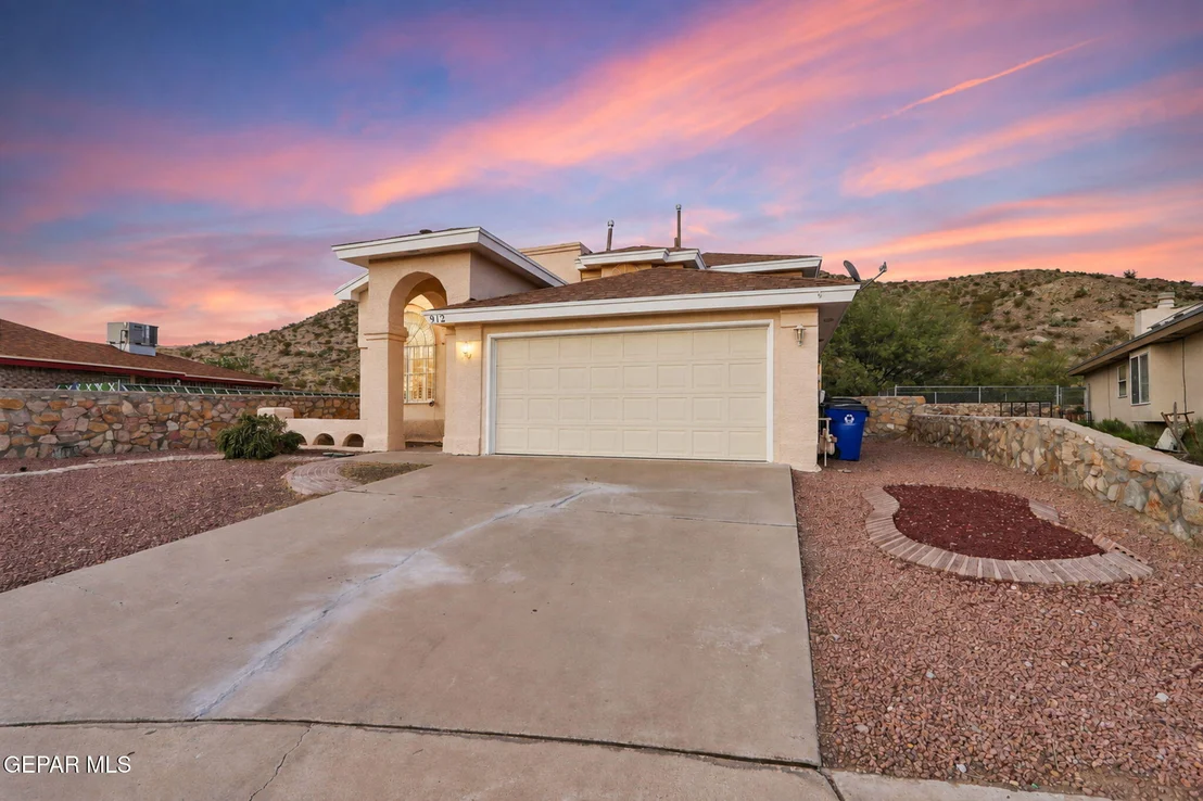 Photo of 912 TOTONACA Lane