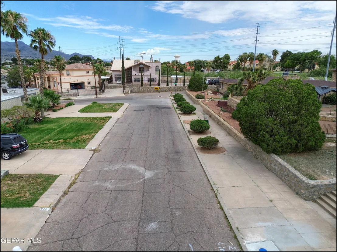 Photo of 2420 HAWLEY Circle