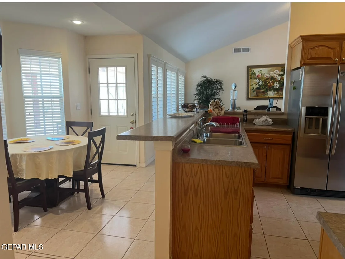 Photo of 225 PEYTON Road