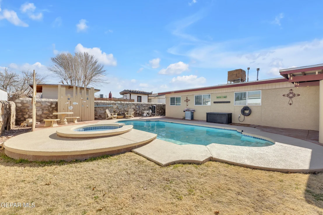 Photo of 11113 SHORELINE Drive