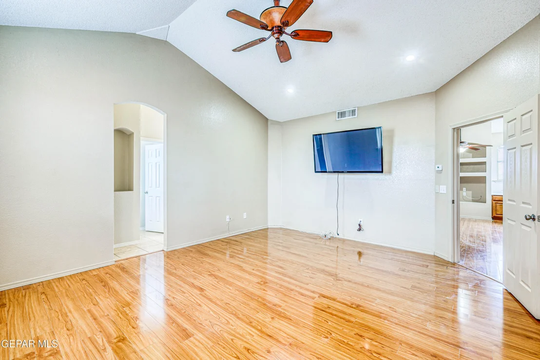Photo of 14032 Highweed Drive