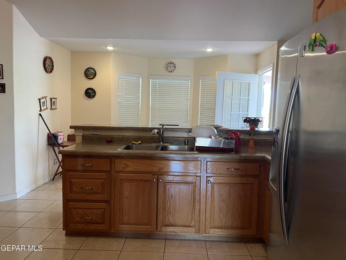 Photo of 225 PEYTON Road