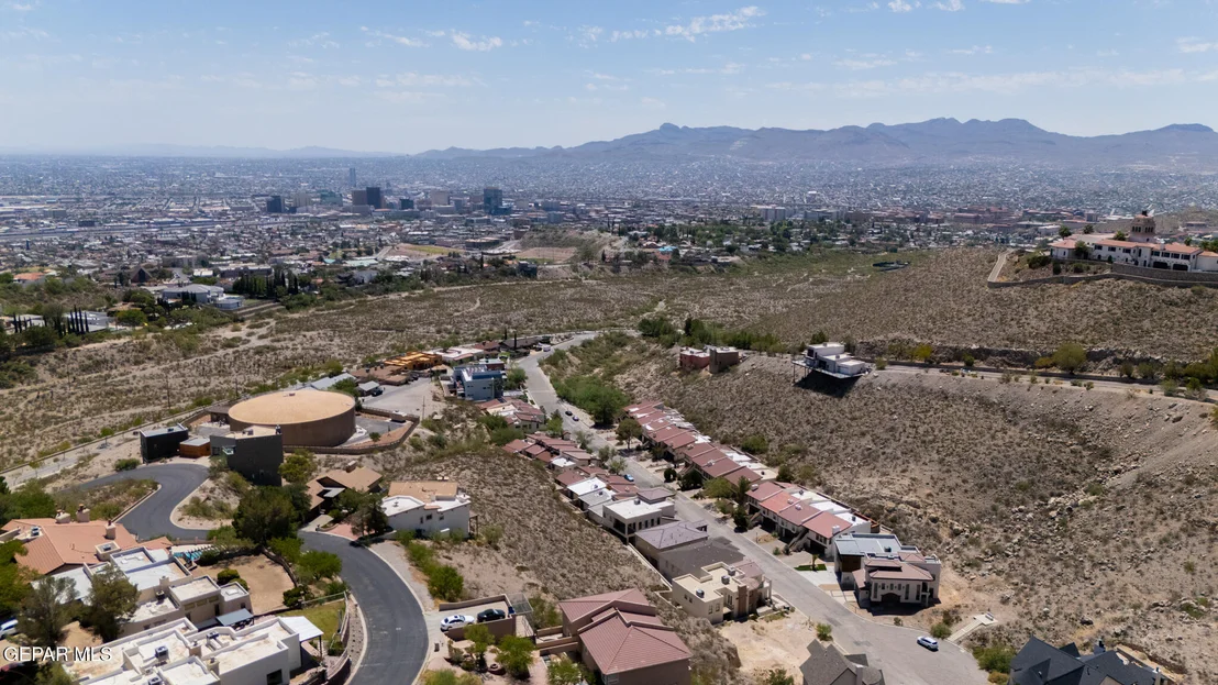 Photo of 8 SIERRA CREST Drive