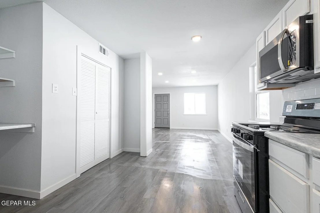 Photo of 720 Santa Barbara Drive
