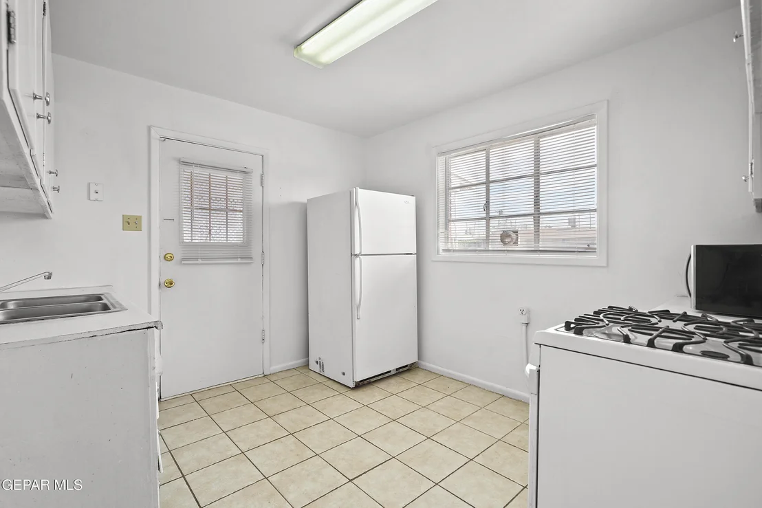 Photo of 9139 MOUNT ETNA Drive