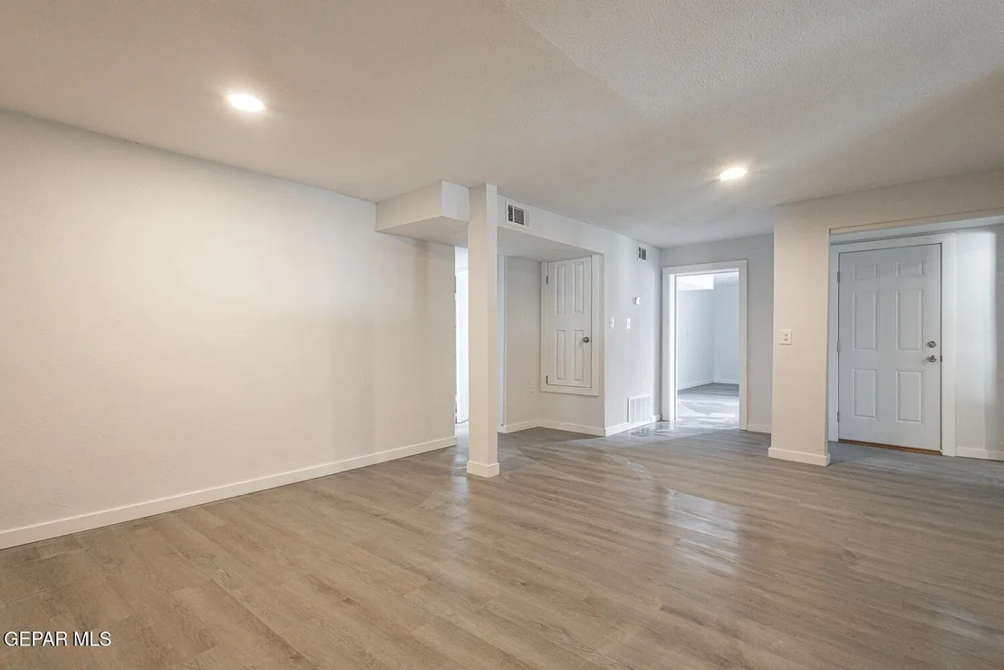 Photo of 720 Santa Barbara Drive