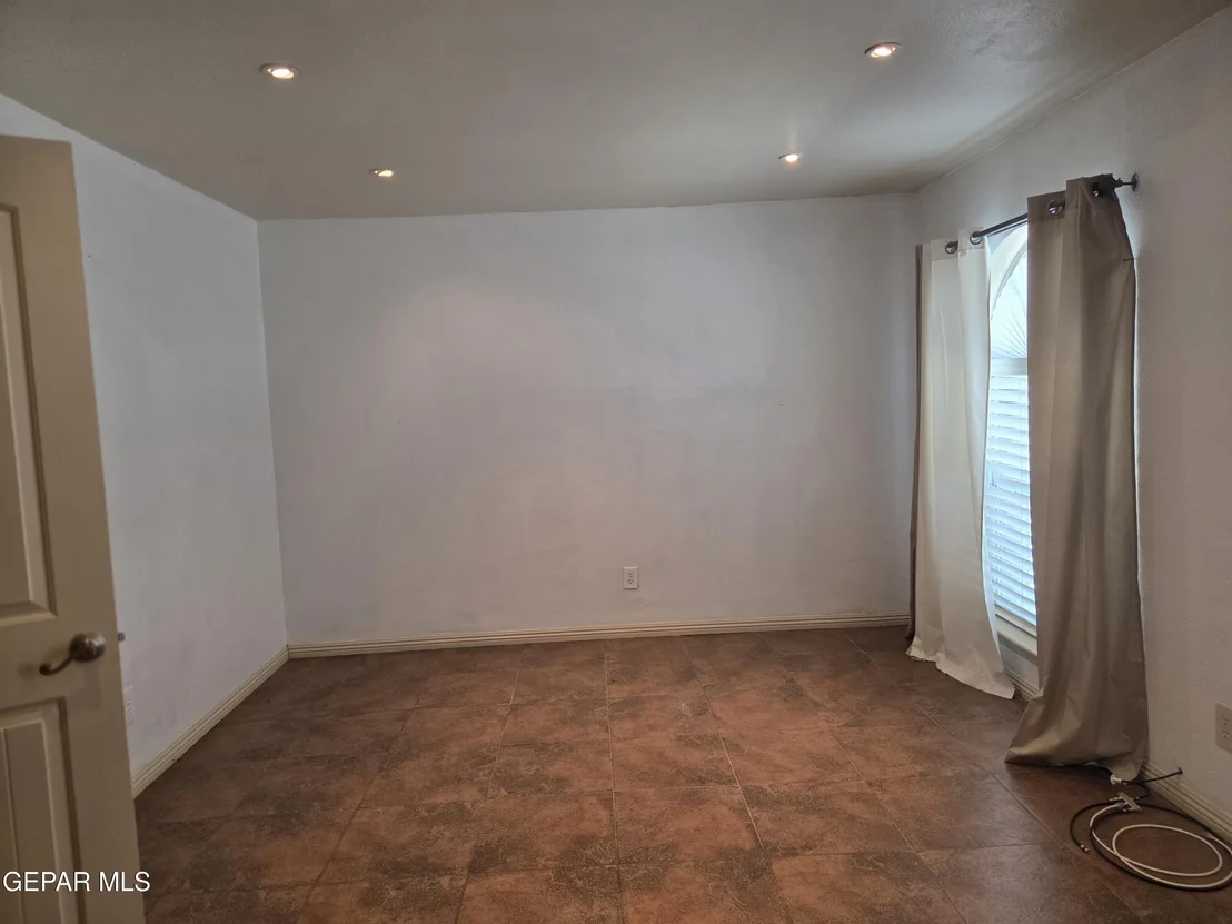 Photo of 6740 MORNINGSIDE Circle