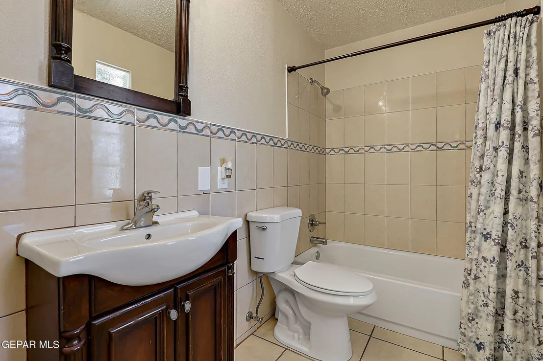 Photo of 9012 SHAVER Drive