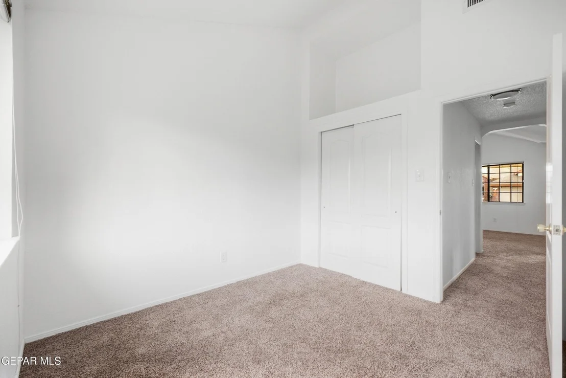 Photo of 11421 LONE WOLF Circle