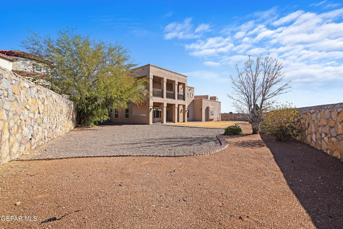 Photo of 6241 FRANKLIN RIDGE Drive