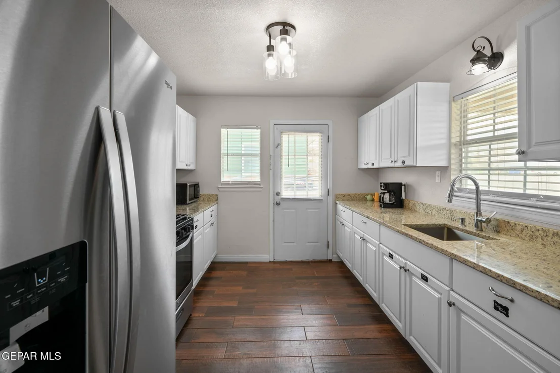 Photo of 3912 MCCONNELL Avenue