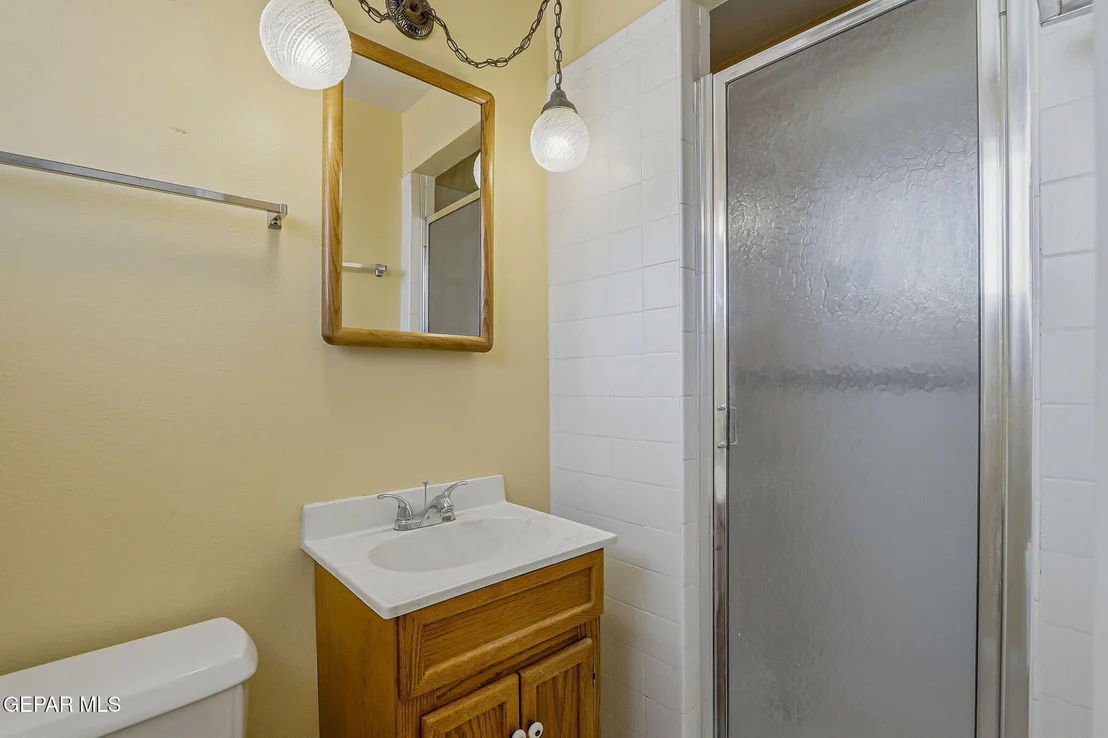Photo of 10161 BERMUDA Avenue