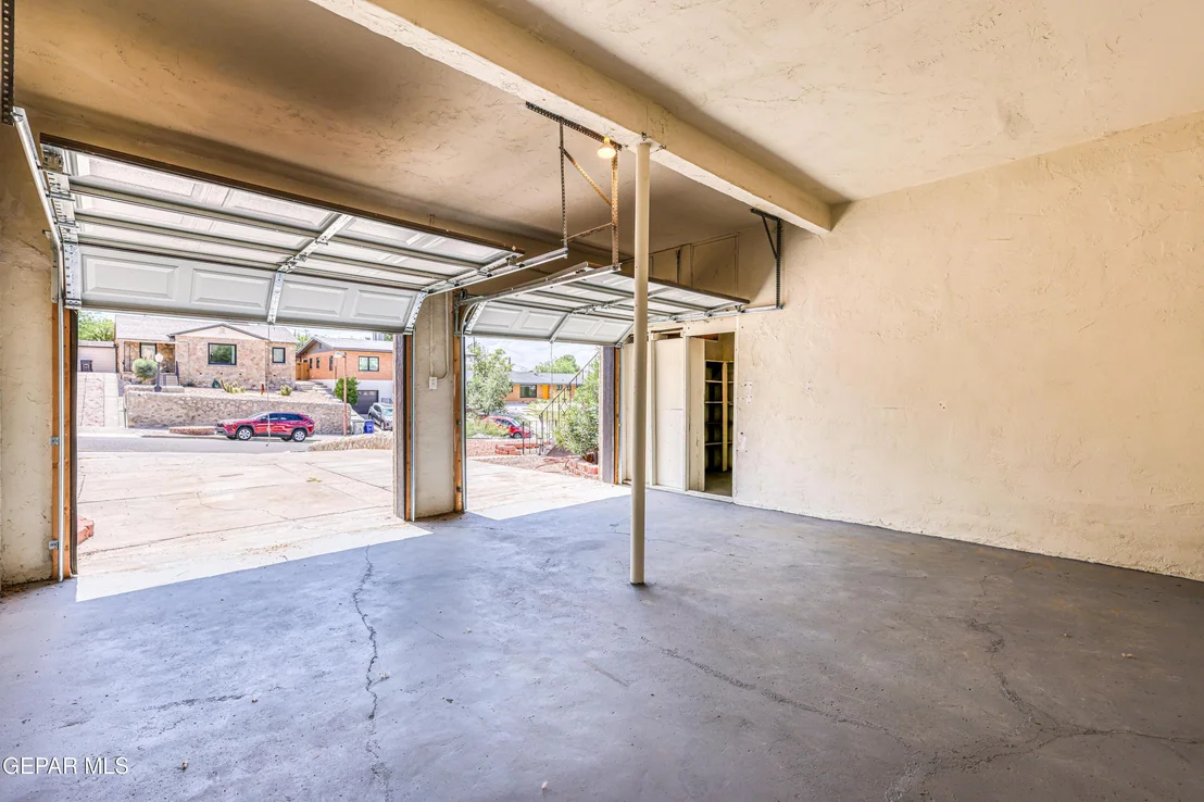Photo of 825 Galloway Drive