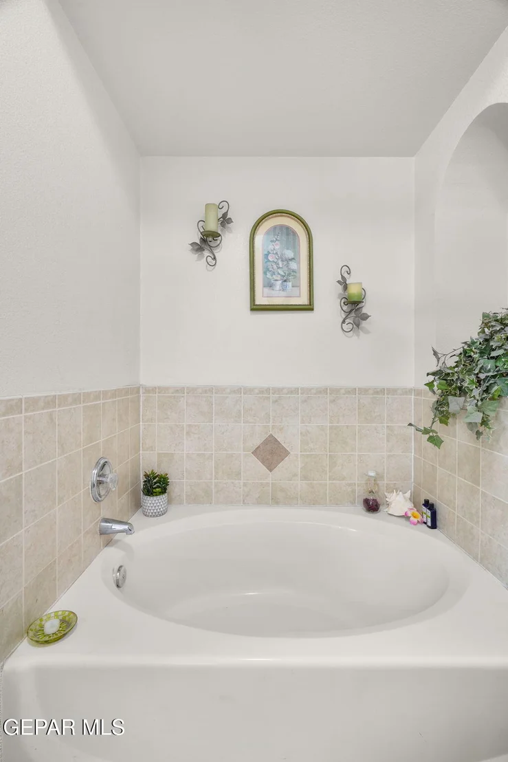 Photo of 2305 Canopy Place