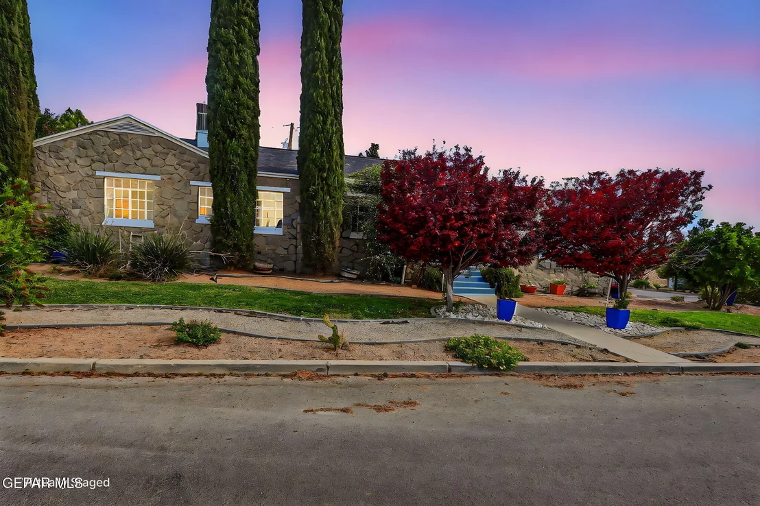 Photo of 700 E BALTIMORE Drive