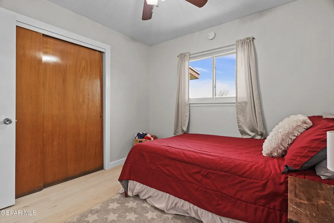 Photo of 5804 TAUTOGA Drive