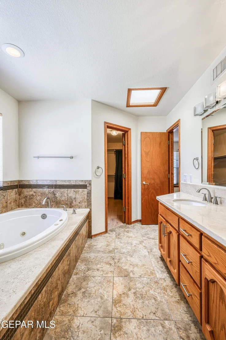 Photo of 6617 Isla del Rey Drive