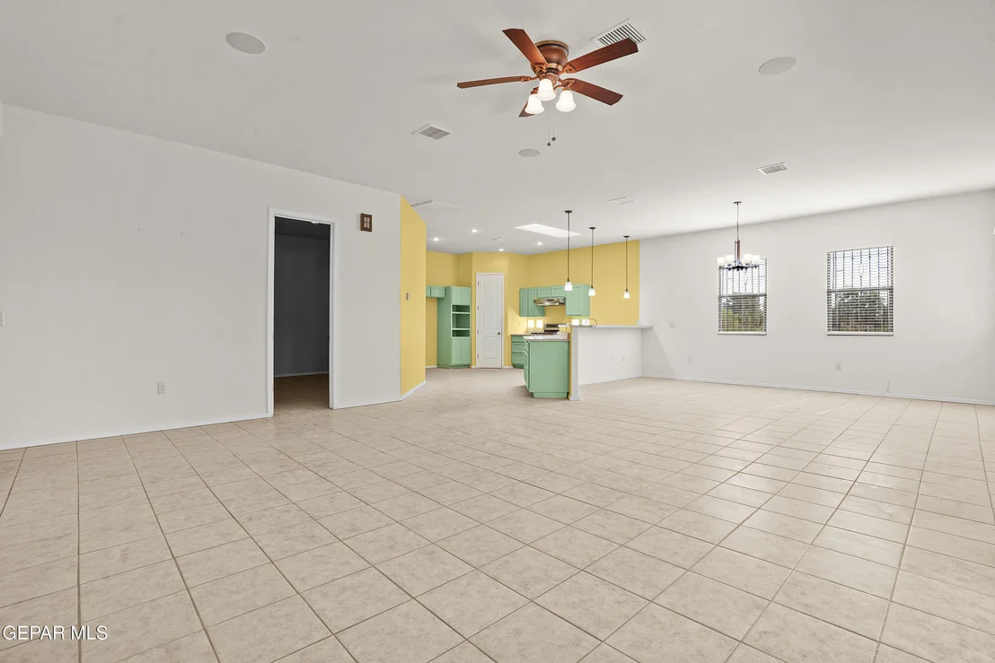Photo of 300 RUFFIAN Way