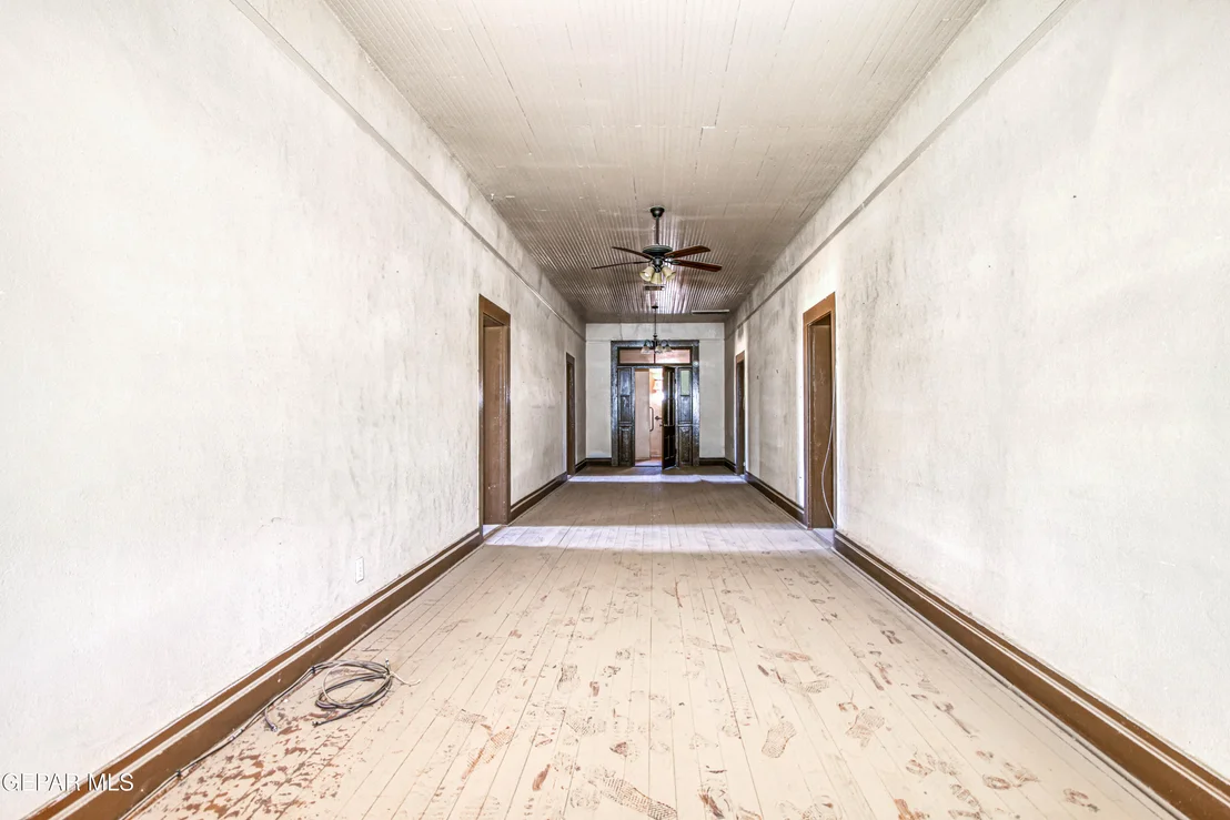 Photo of 10409 Alameda Avenue