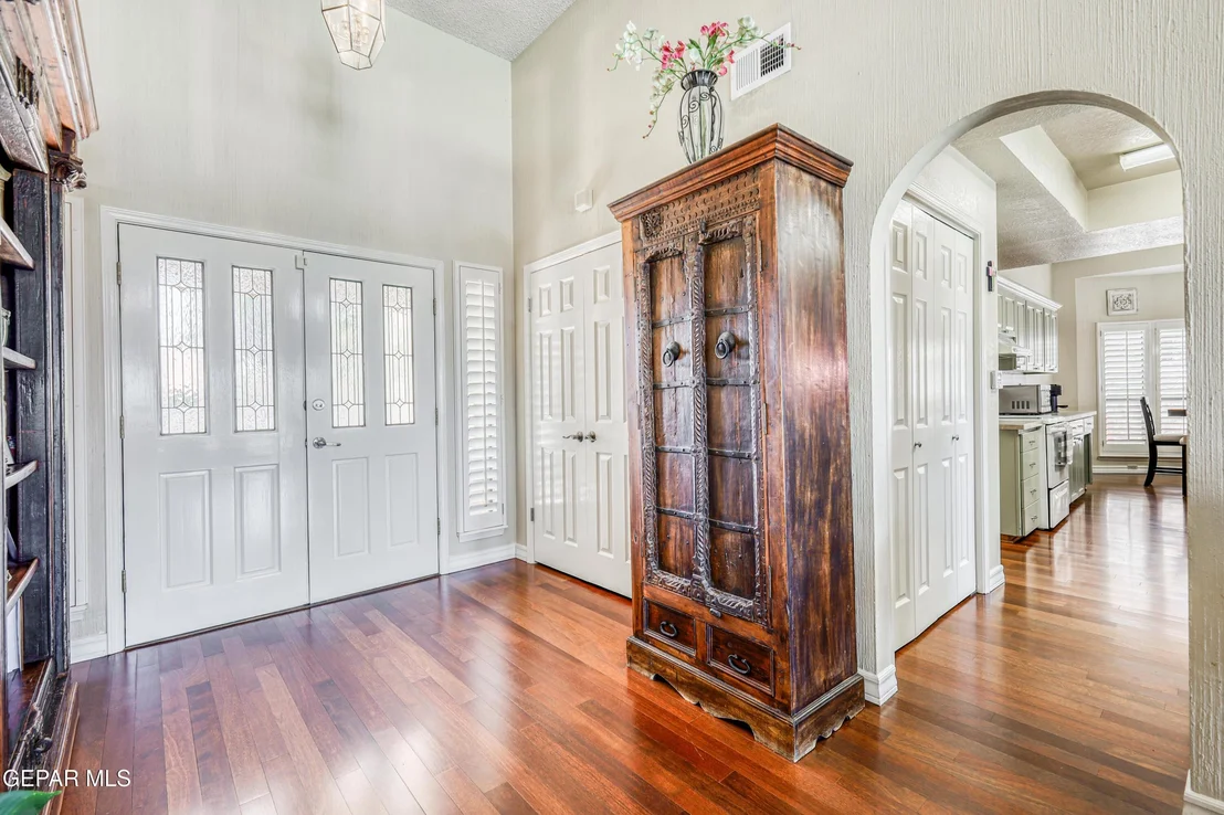 Photo of 7225 Rochester Drive