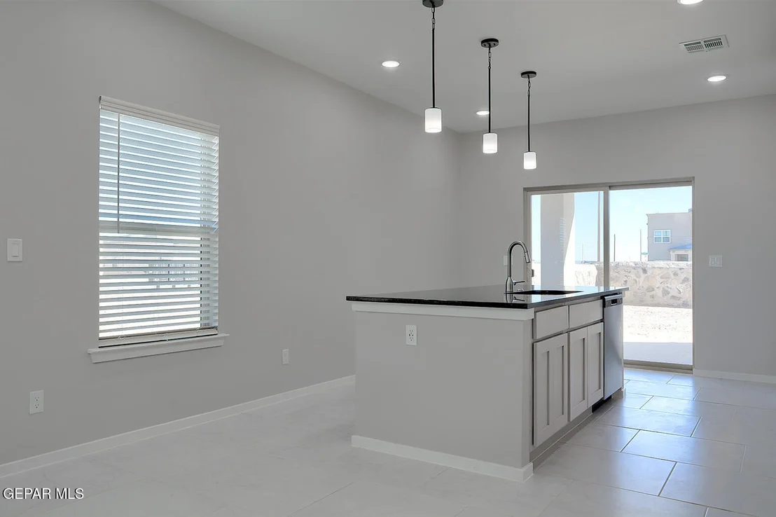 Photo of 13865 Summer Wave Avenue