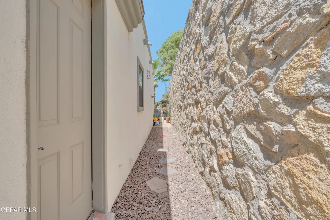 Photo of 6263 FRANKLIN HAWK Avenue