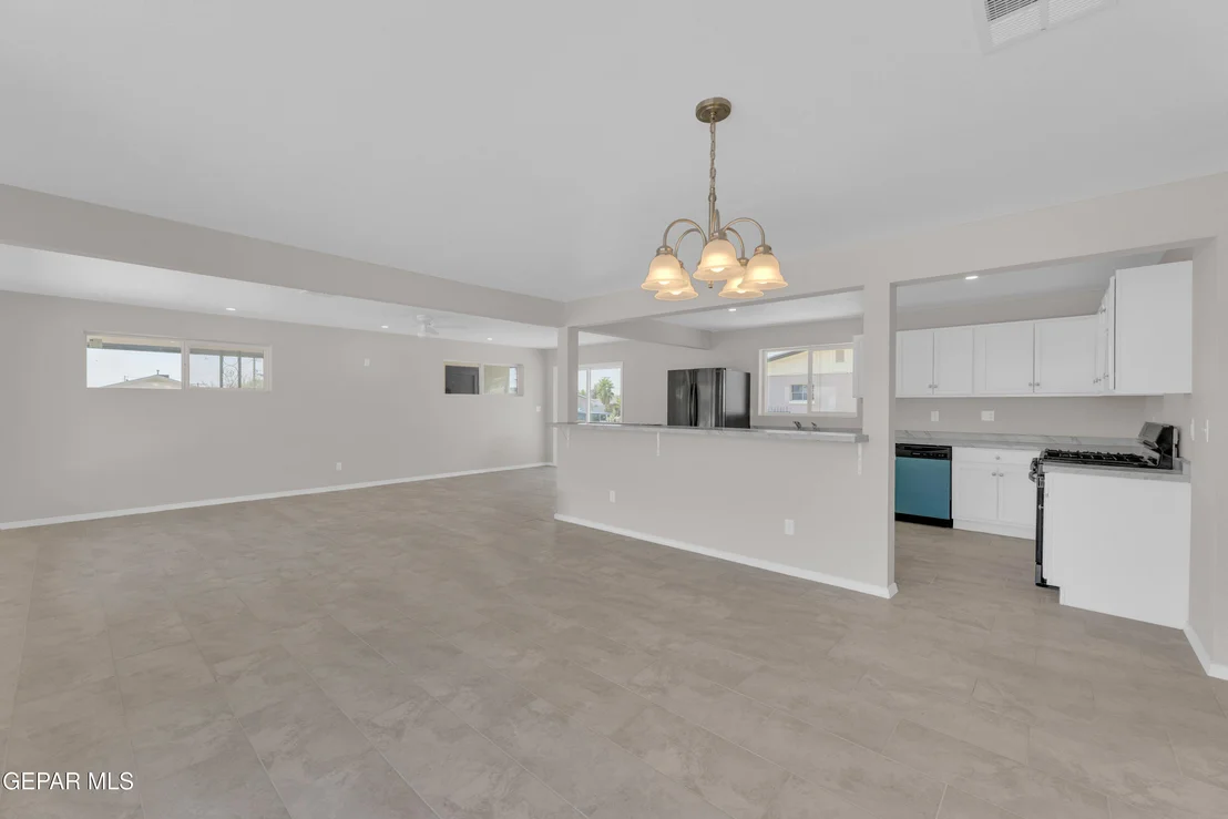 Photo of 6001 FANDANGO Place