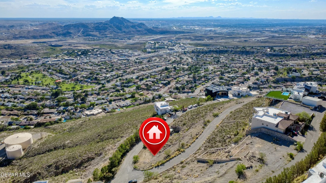 Photo of 17 Apache Crest Drive