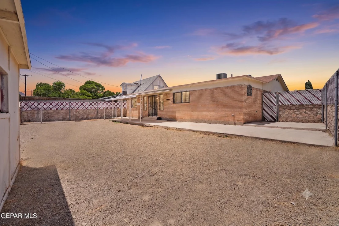 Photo of 5832 DEARBORNE Drive
