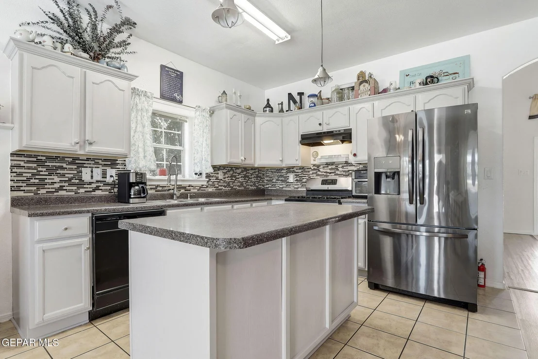 Photo of 12720 SETTING SUN Drive