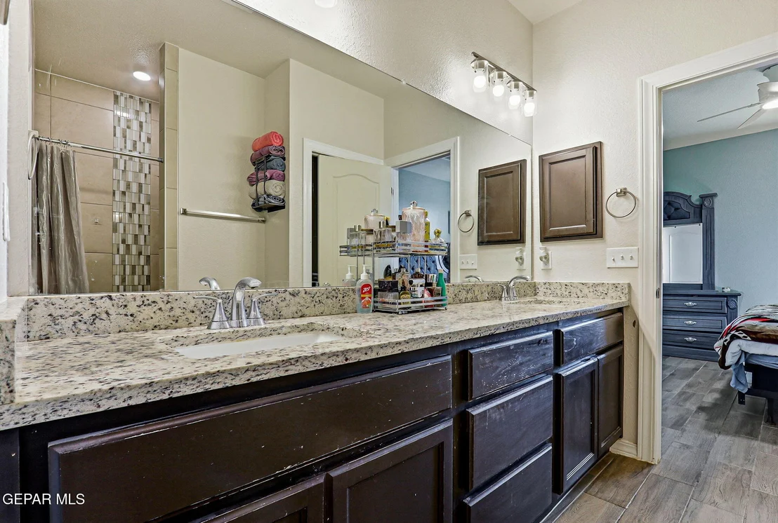Photo of 6166 HIDDEN PASSAGE Avenue