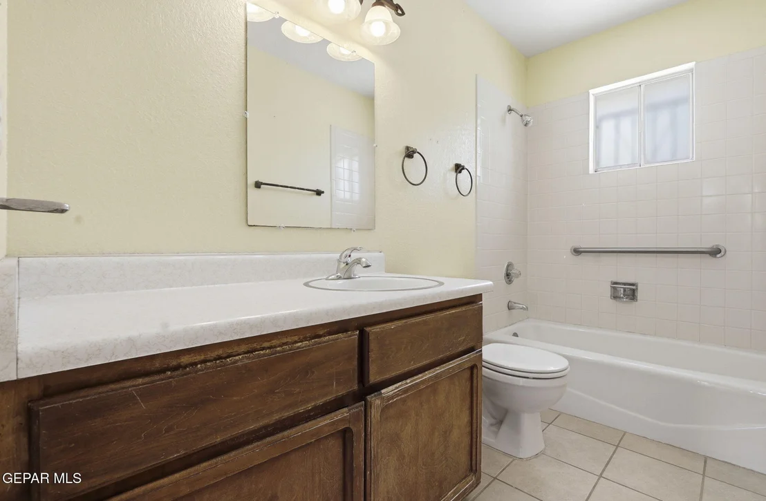 Photo of 8025 GILBERT Drive