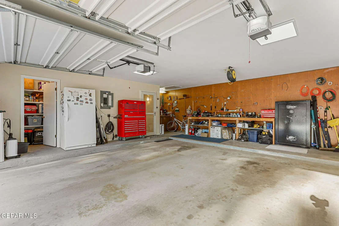 Photo of 717 LIVE OAK Drive