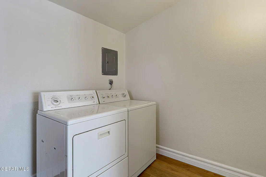 Photo of 10401 Springwood Drive