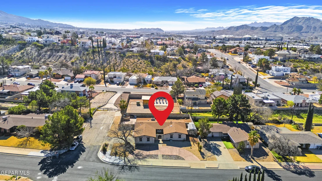 Photo of 700 DE LEON Drive