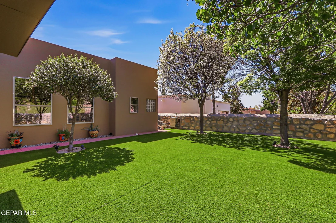 Photo of 1133 CALLE LOMAS Drive