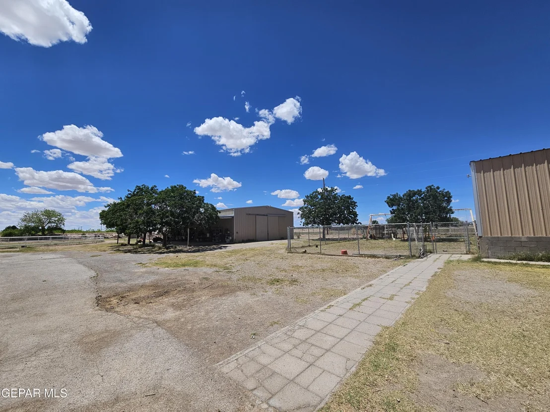 Photo of 6651 Strahan Road