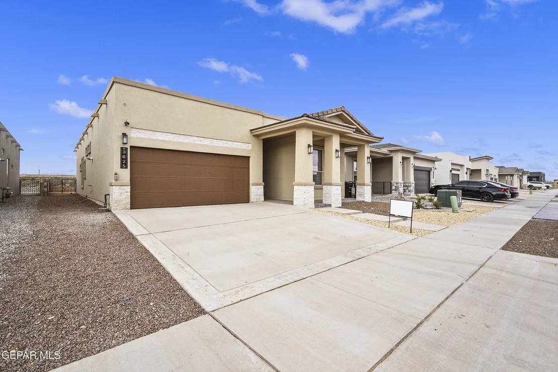 Photo of 15004 Composition Avenue