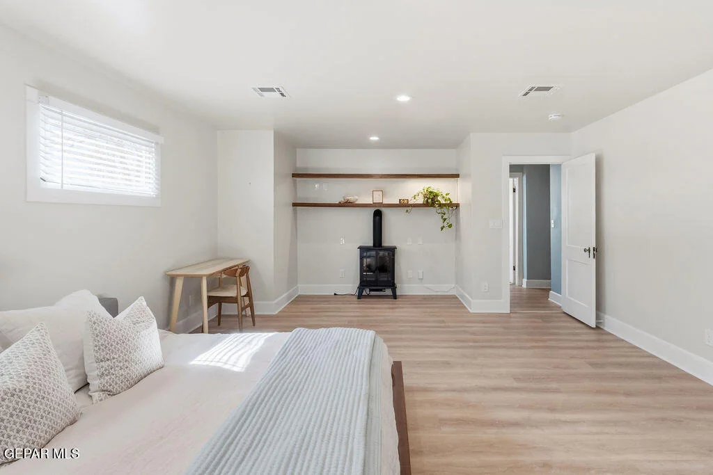 Photo of 300 ROSEMONT Drive