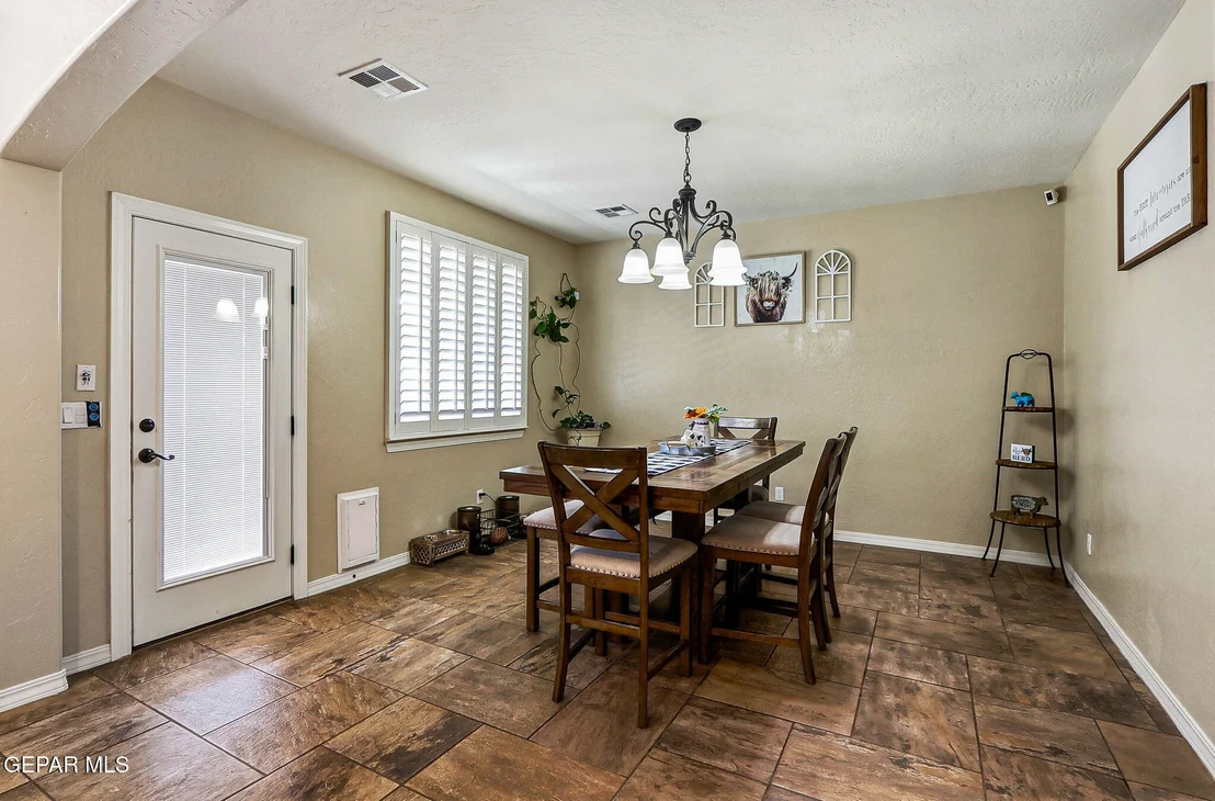 Photo of 326 Silverhill Place