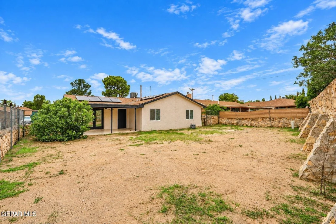 Photo of 1662 DOUG OLSON Drive
