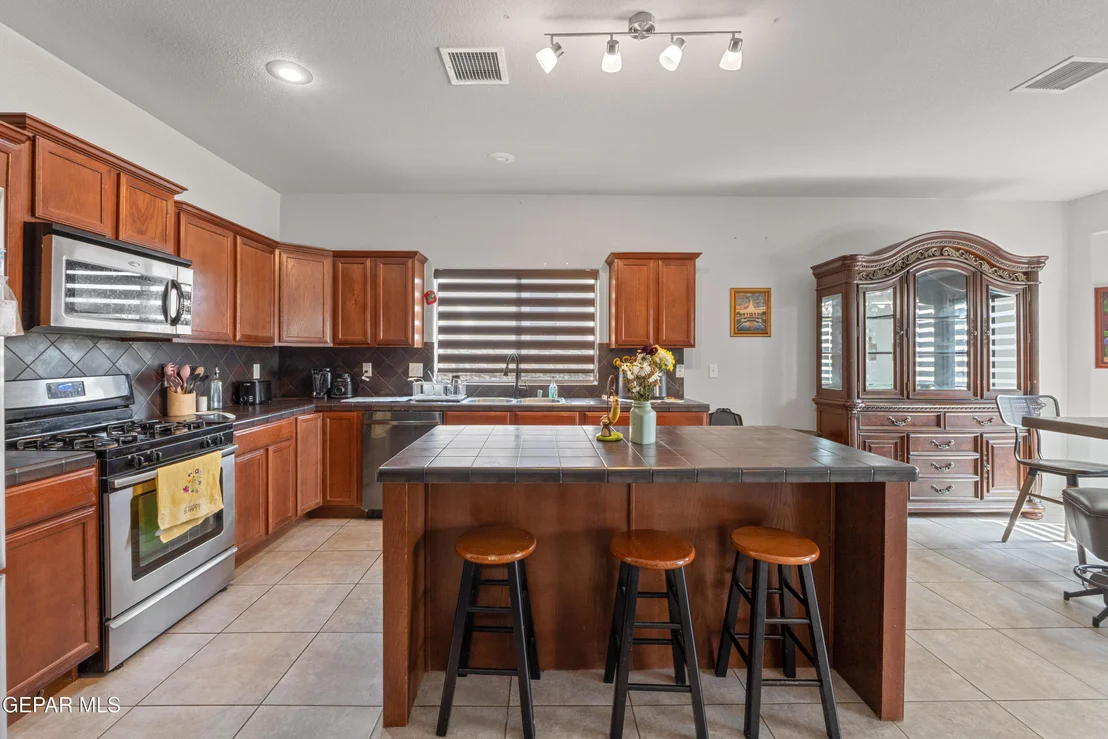 Photo of 6829 STEFFERS Lane